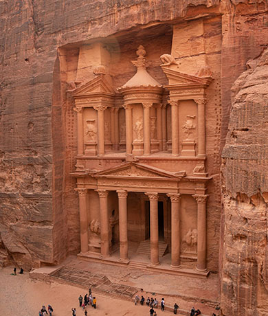 Abu Dhabi_0005_pexels-yasirgurbuz-11195793 (1)